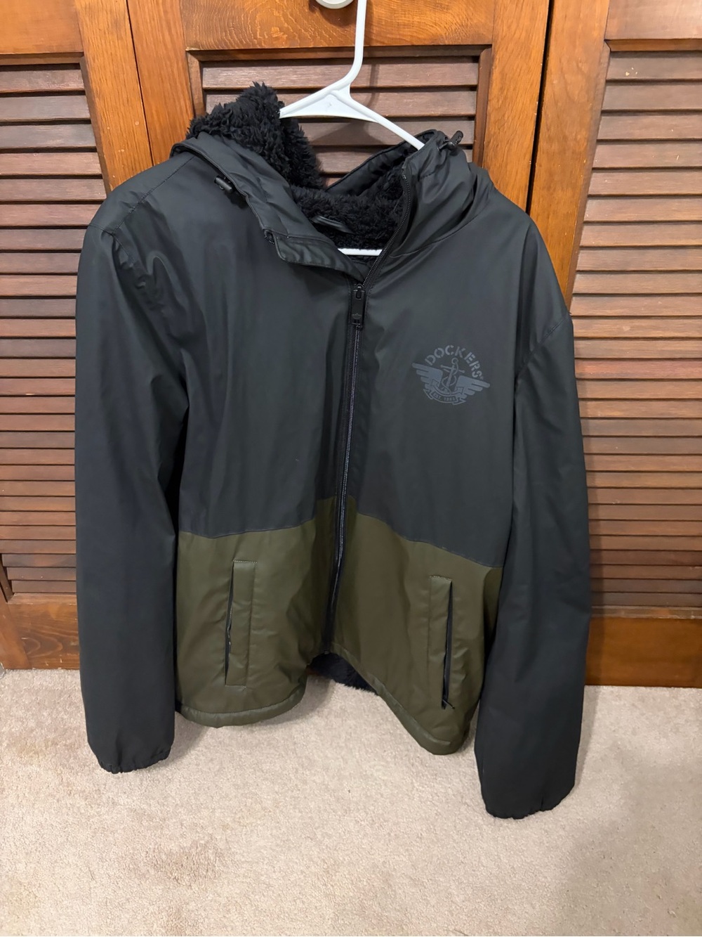 Dockers Men's Black and Olive Hooded Raincoat